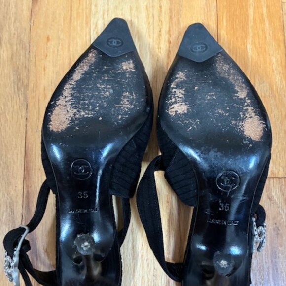 CHANEL 100% Authentic Vintage Heeled Sandals - Picture 9 of 16